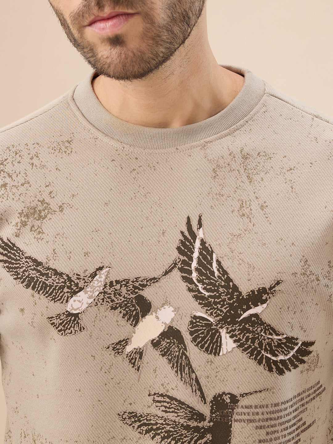 Men's Chest Birds Graphic Print Full Sleeve Round Neck Fleece Sweatshirt
