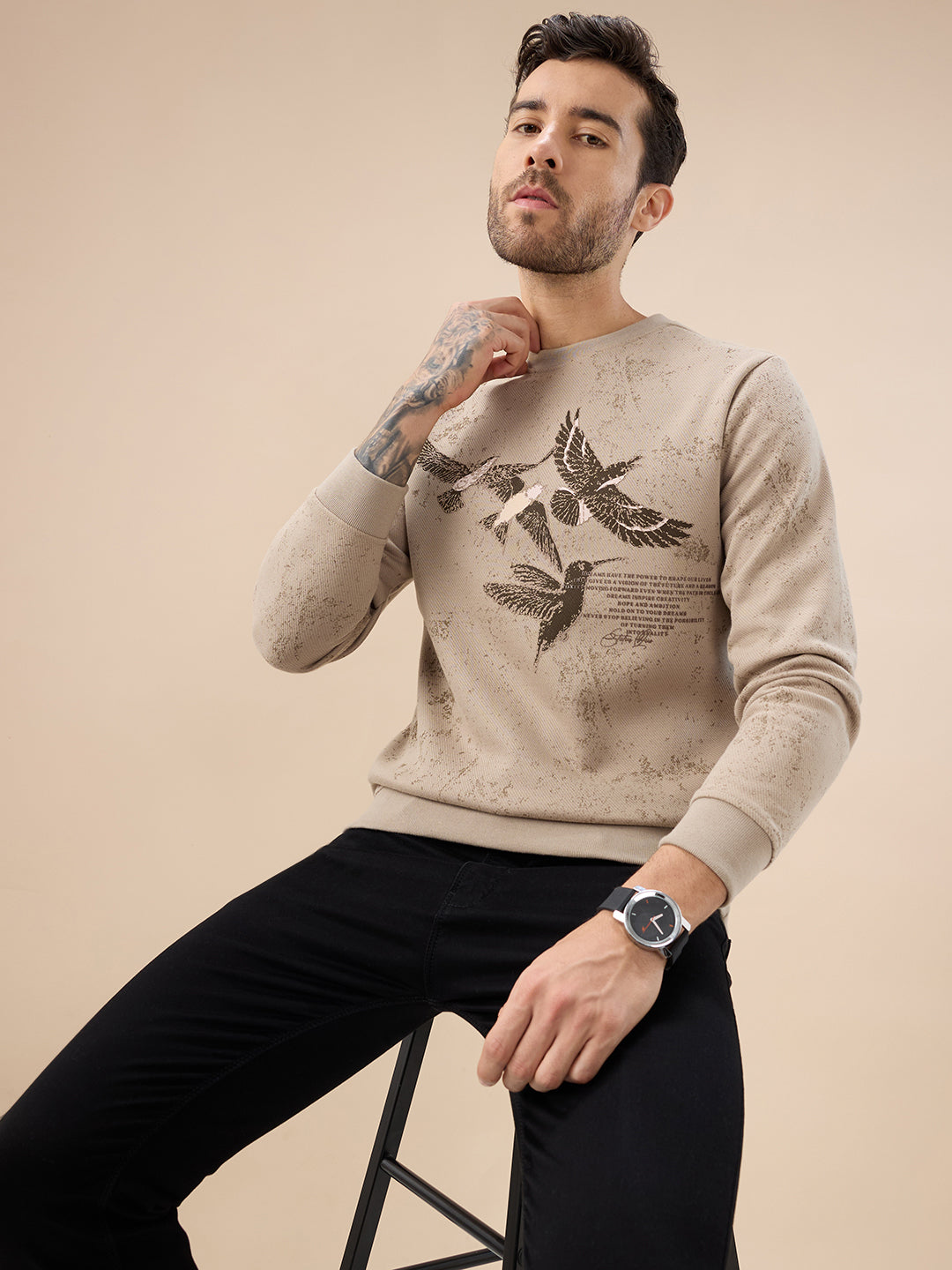 Men's Chest Birds Graphic Print Full Sleeve Round Neck Fleece Sweatshirt