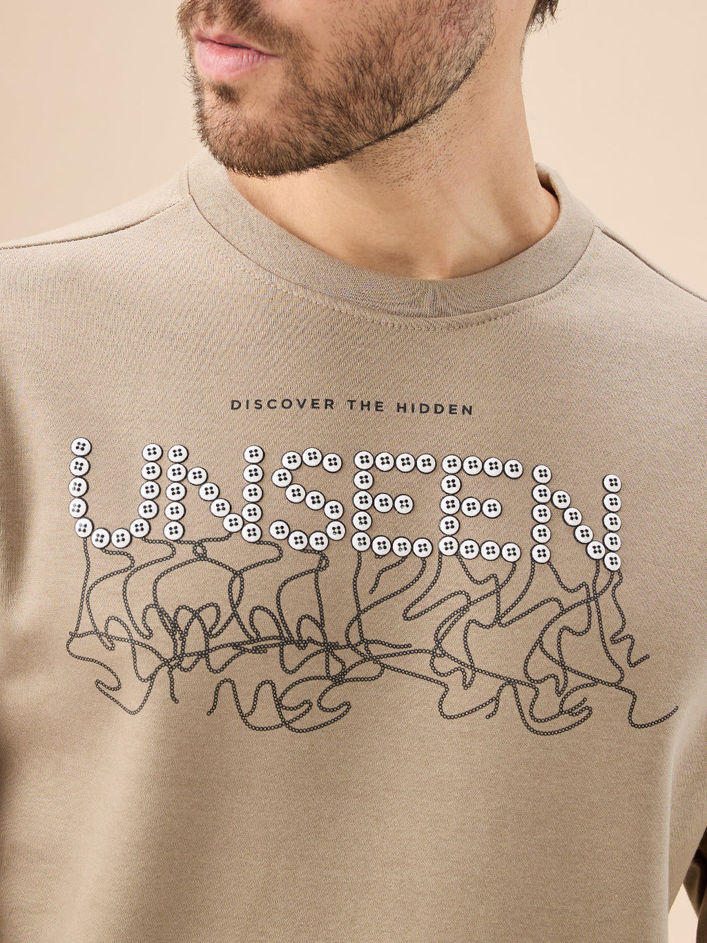 Men's Chest Typography Print Full Sleeve Round Neck Fleece Sweatshirt