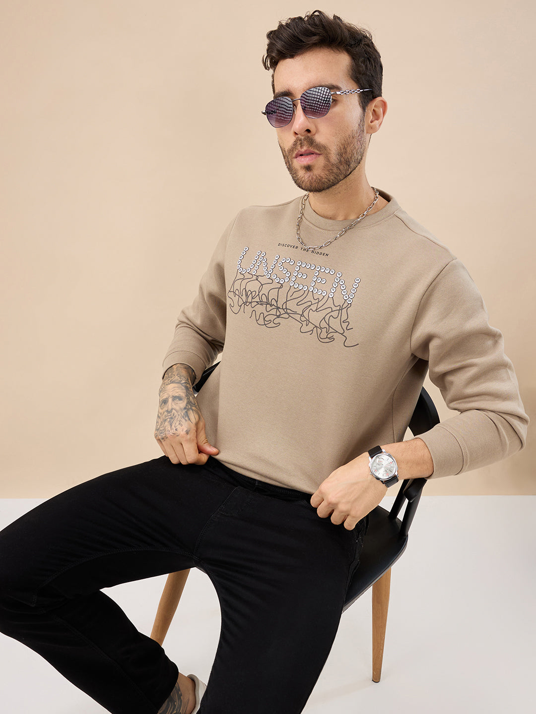 Men's Chest Typography Print Full Sleeve Round Neck Fleece Sweatshirt