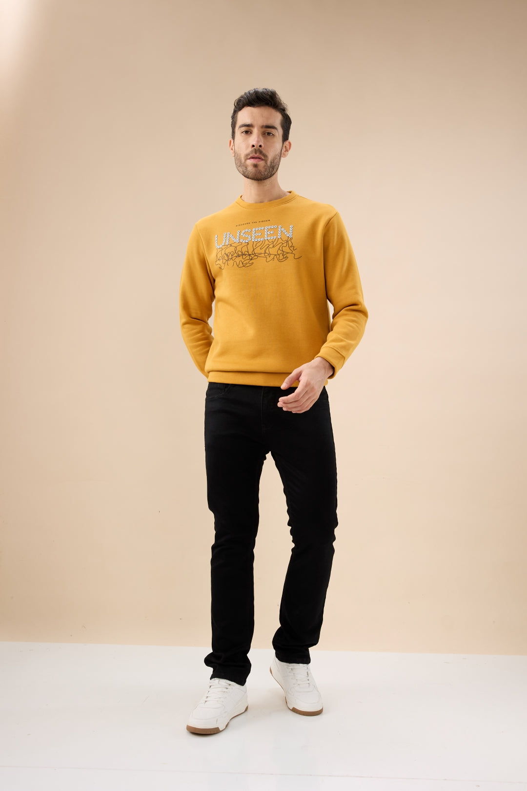 Men's Chest Typography Print Full Sleeve Round Neck Fleece Sweatshirt