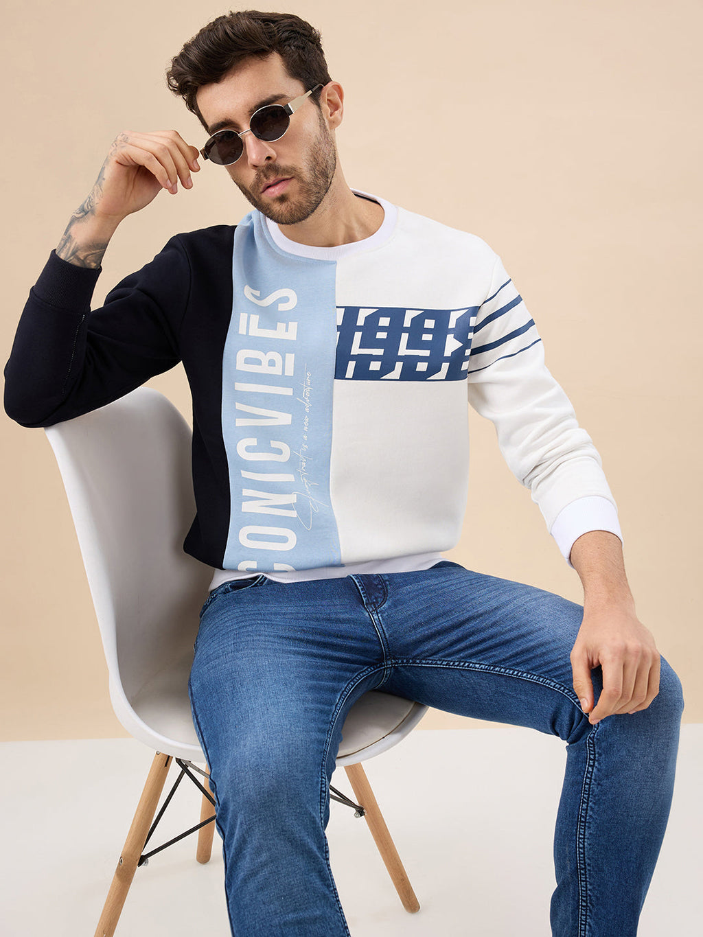 Men's Colorblock Typography Print Full Sleeve Round Neck Fleece Sweatshirt