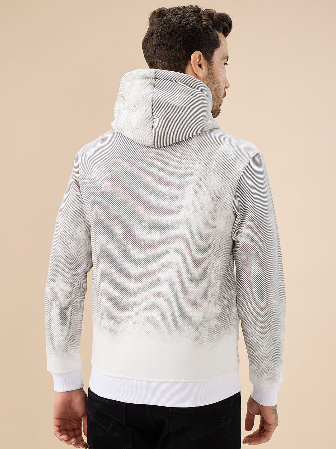 Men's Chest Embossed Print Full Sleeve Hooded Fleece Sweatshirt