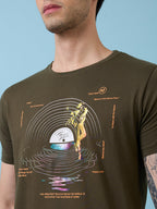 Mens Chest Graphic Printed Round Neck Half Sleeves Tshirt