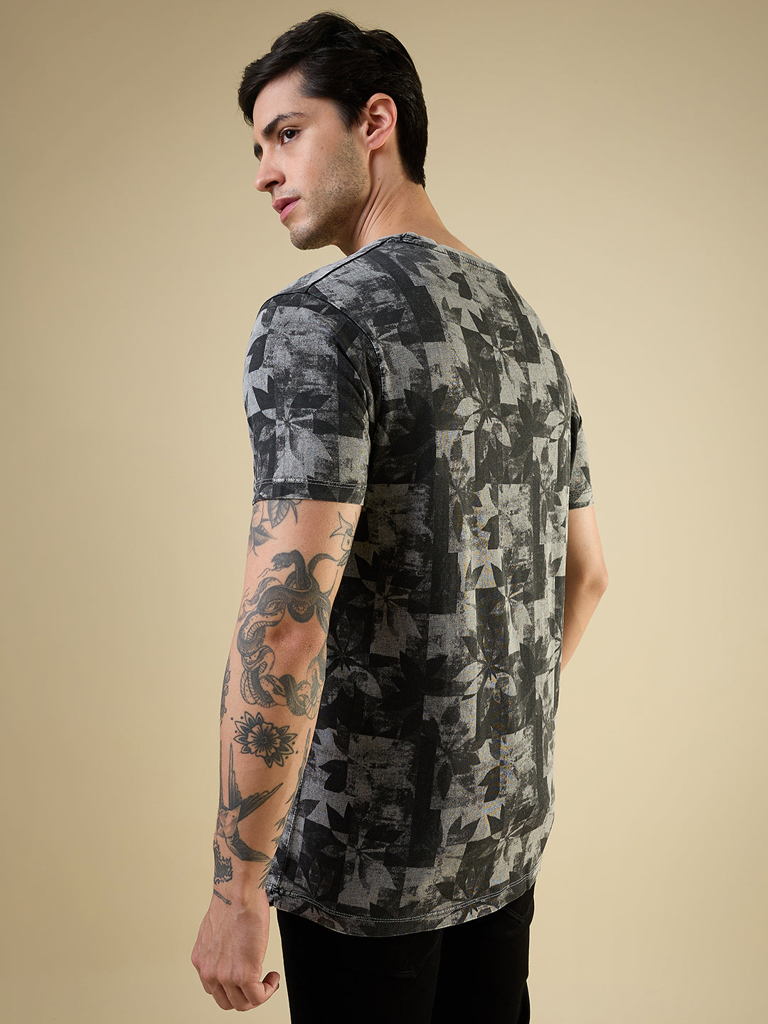 Mens All-Over Abstract Printed Half Sleeves Regular Fit T-shirt