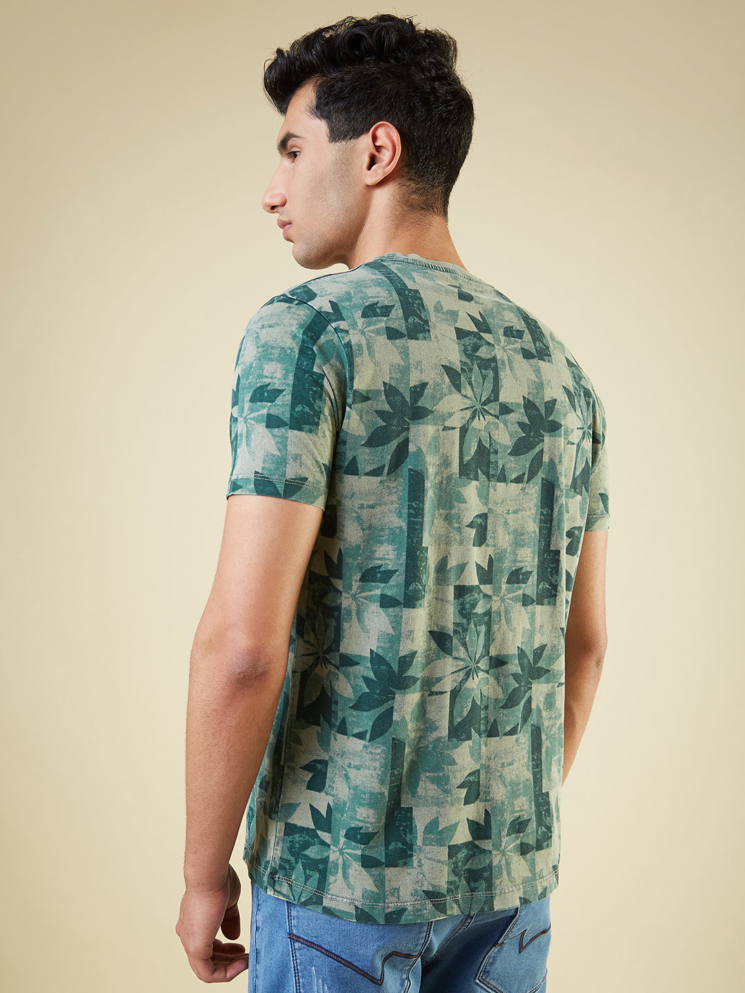 Men's All-Over Abstract Printed Half Sleeves Regular Fit T-shirt