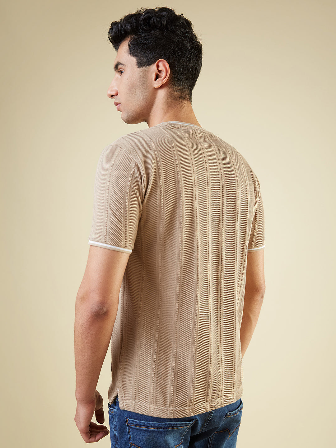 Mens All-Over Solid Half Sleeves Regular Fit T-shirt Secondary image