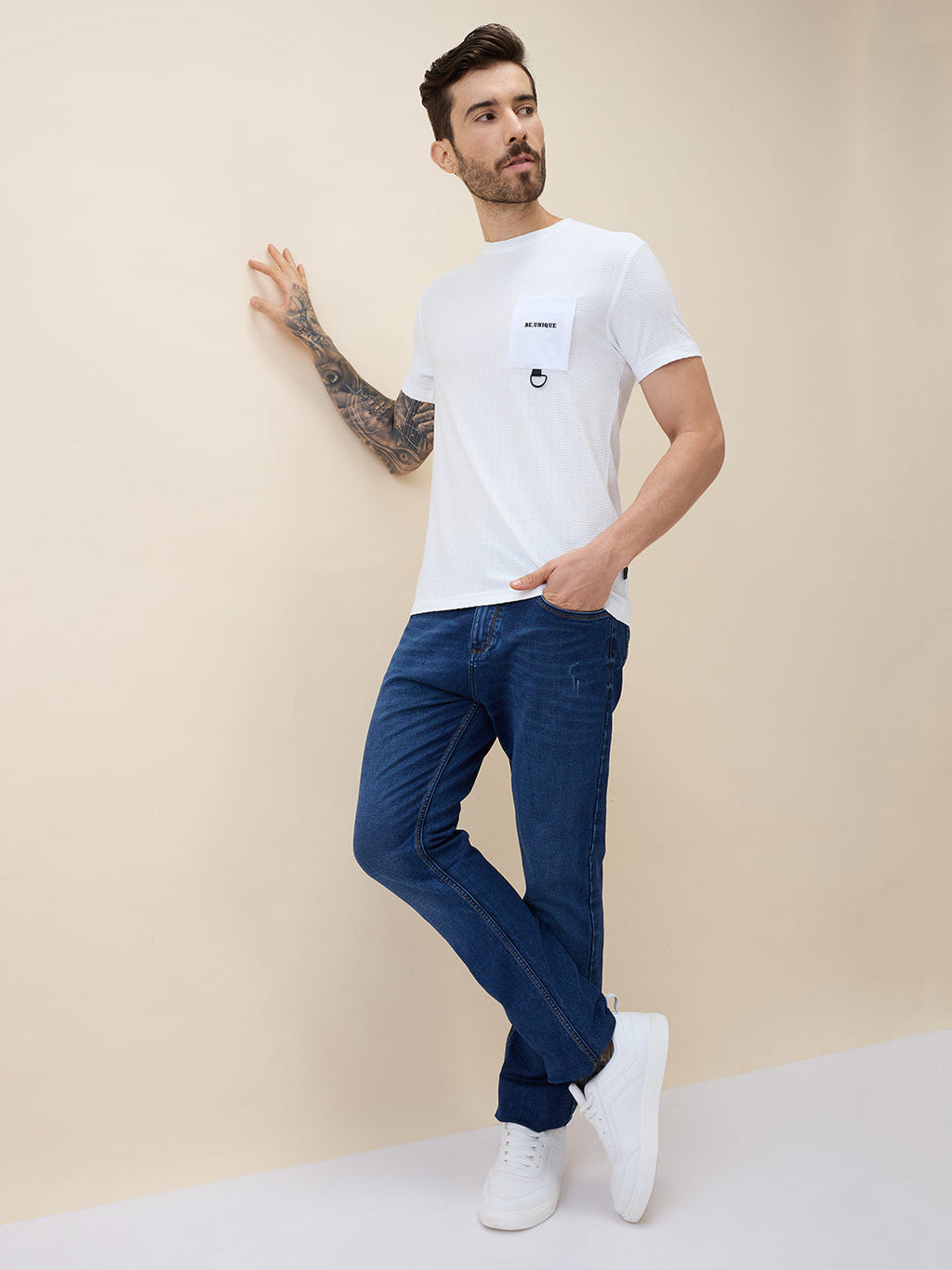 Men's Solid Round Neck Half Sleeves Regular Fit Tshirt