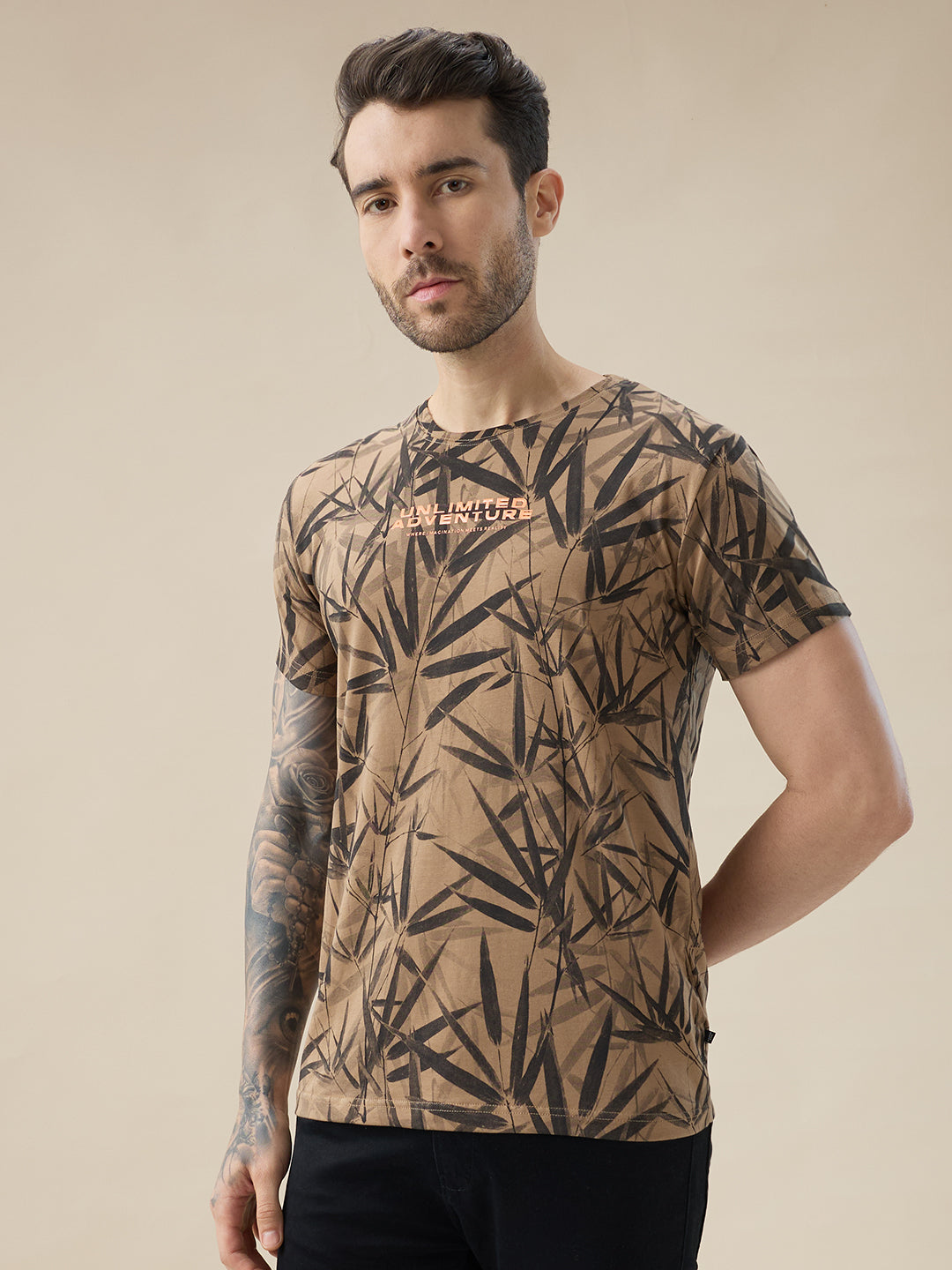 Men's Round Neck Half Sleeve All Over Tropical Print T-Shirt Secondary image