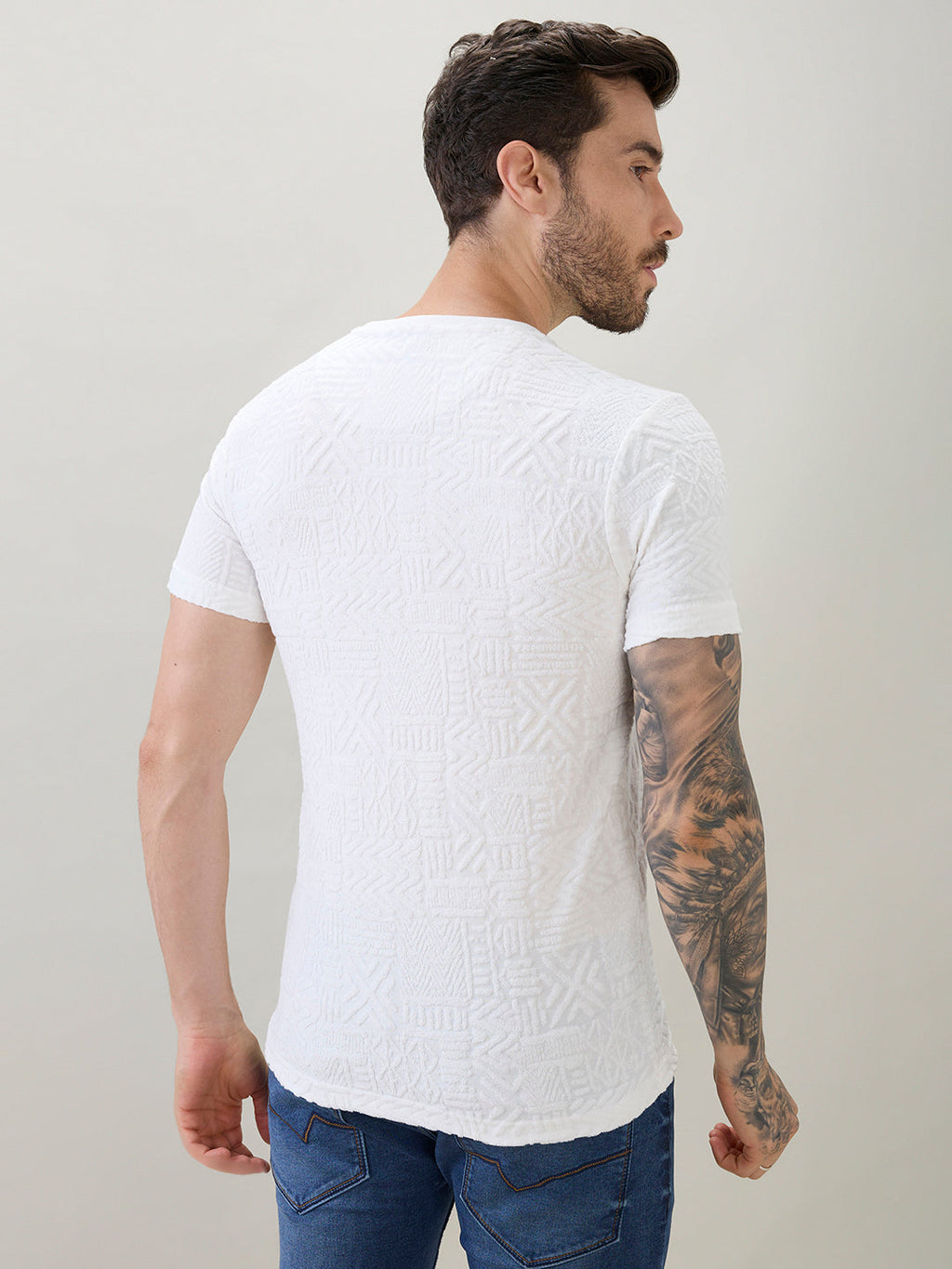 Men's Geometric Textured Solid Round Neck Regular Fit Half Sleeve T-Shirt