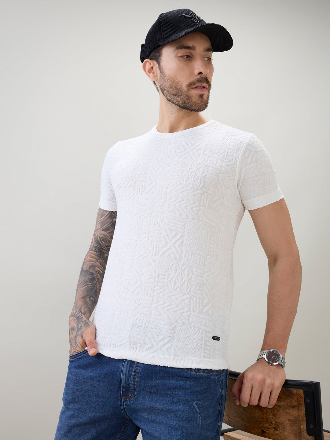 Men's Geometric Textured Solid Round Neck Regular Fit Half Sleeve T-Shirt