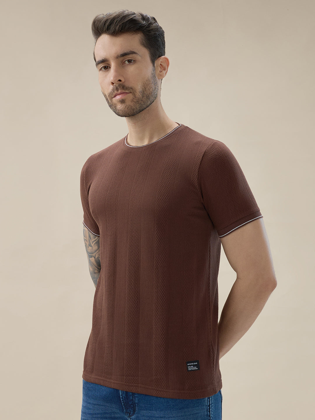 Mens Geometric Textured Round Neck Half Sleeve Regular Fit T-Shirt Secondary image