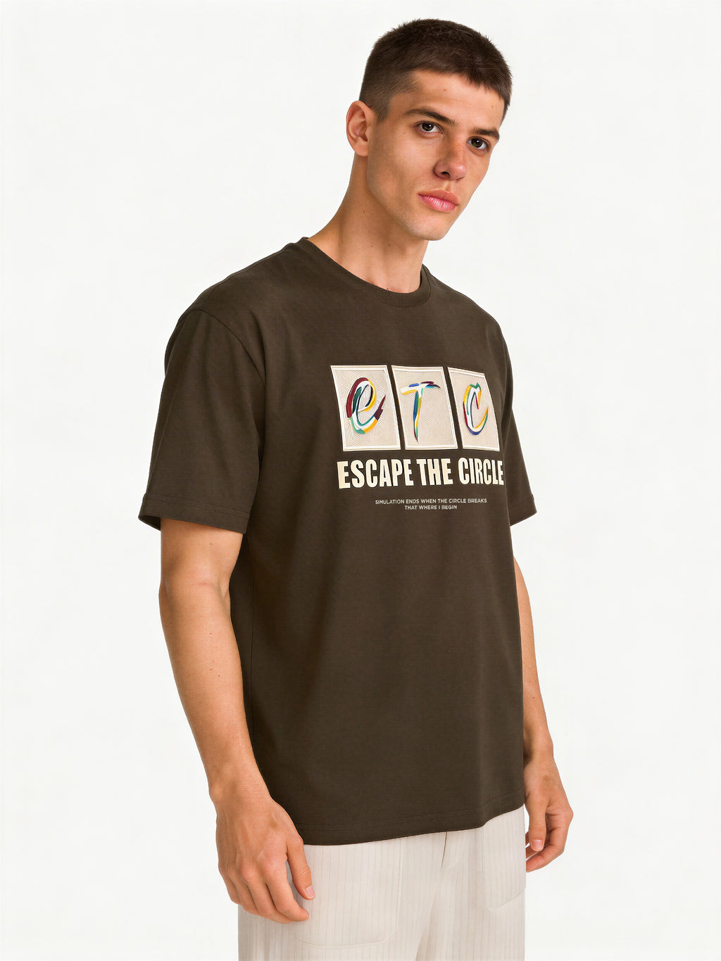 "Escape the Circle·Graphic T-shirt