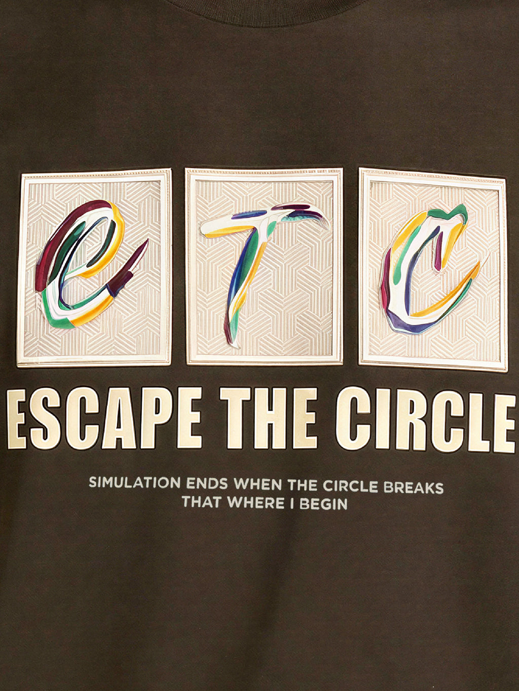 "Escape the Circle·Graphic T-shirt