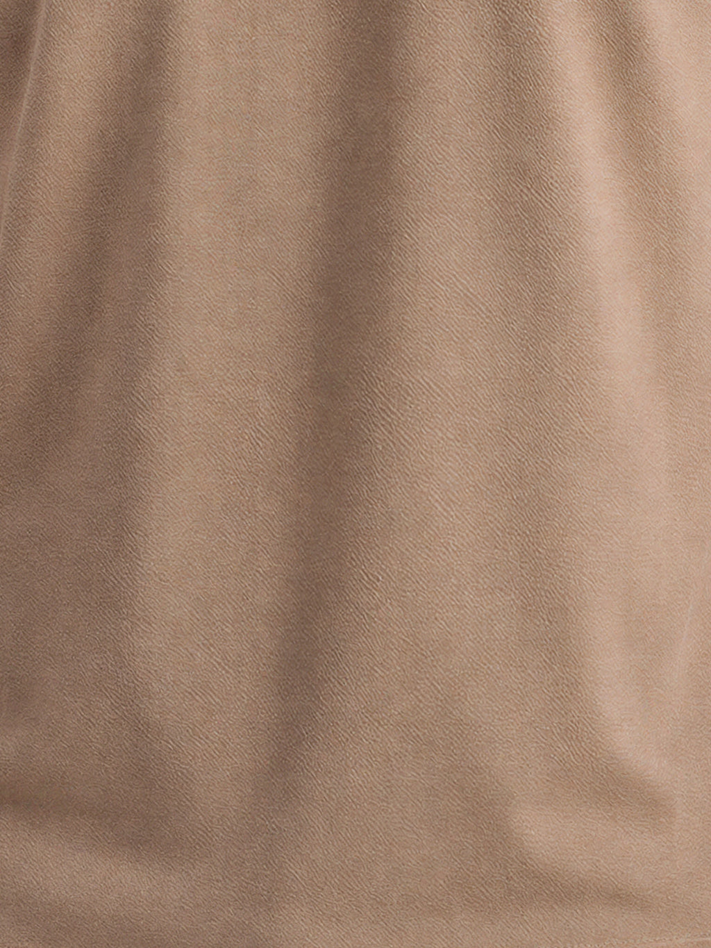 Contrast Detail Round Neck T-shirt