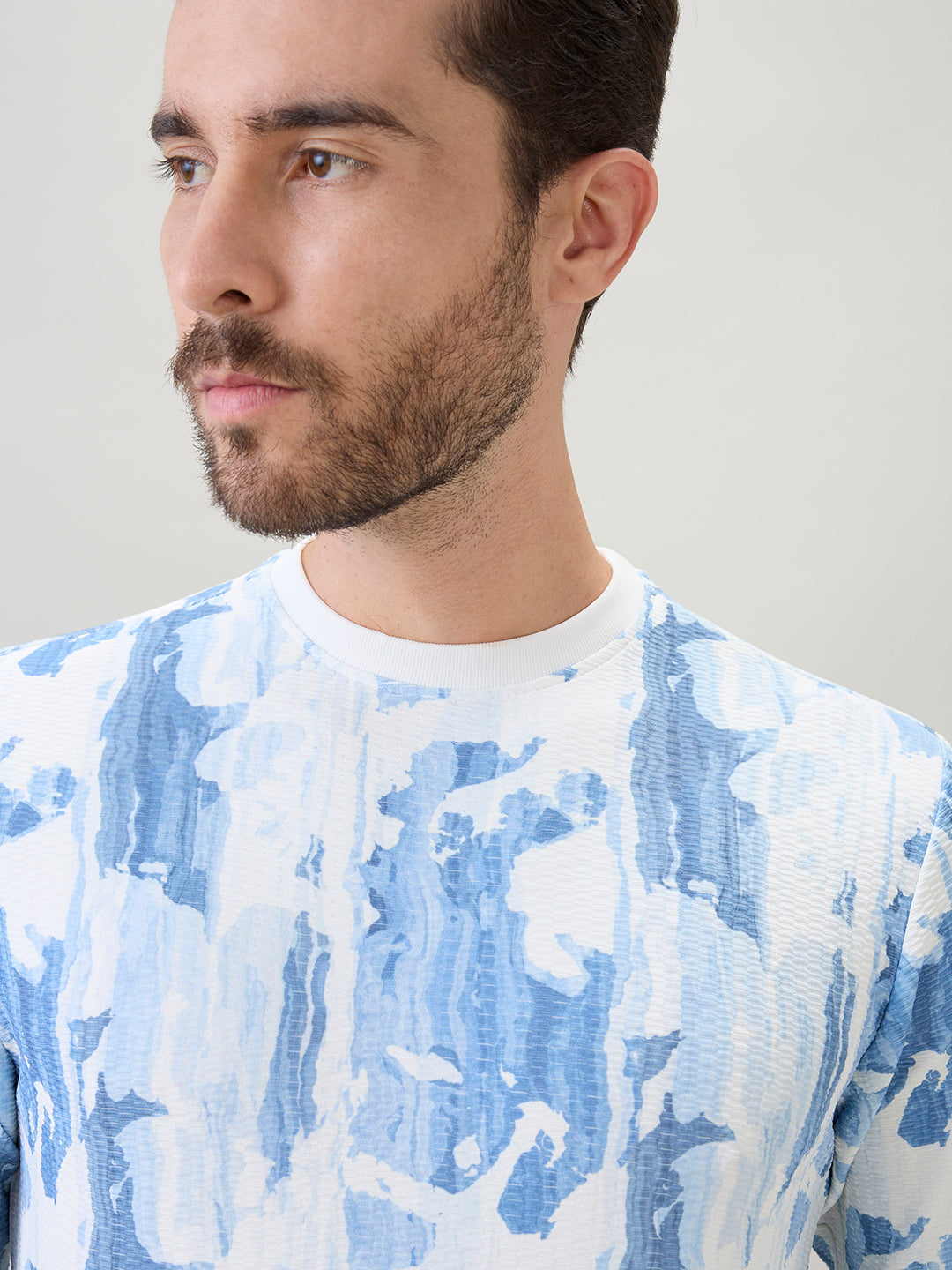 Men's Abstract Printed Round Neck Full Sleeve Regular Fit T-Shirt