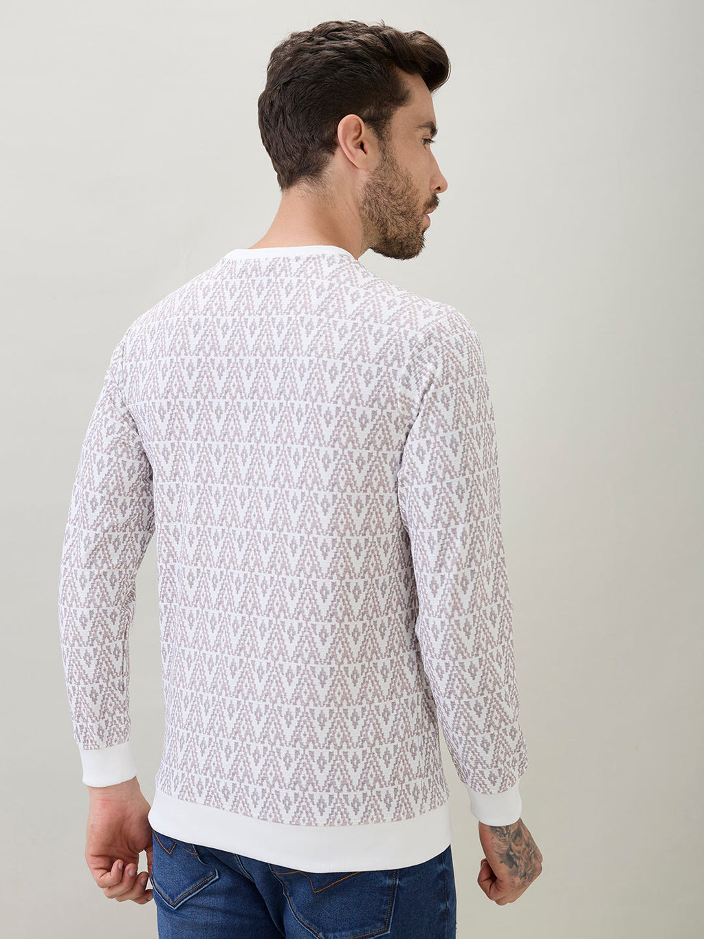 Men's Geometric Patterned Round Neck Full Sleeve T-Shirt with Ribbed Cuffs