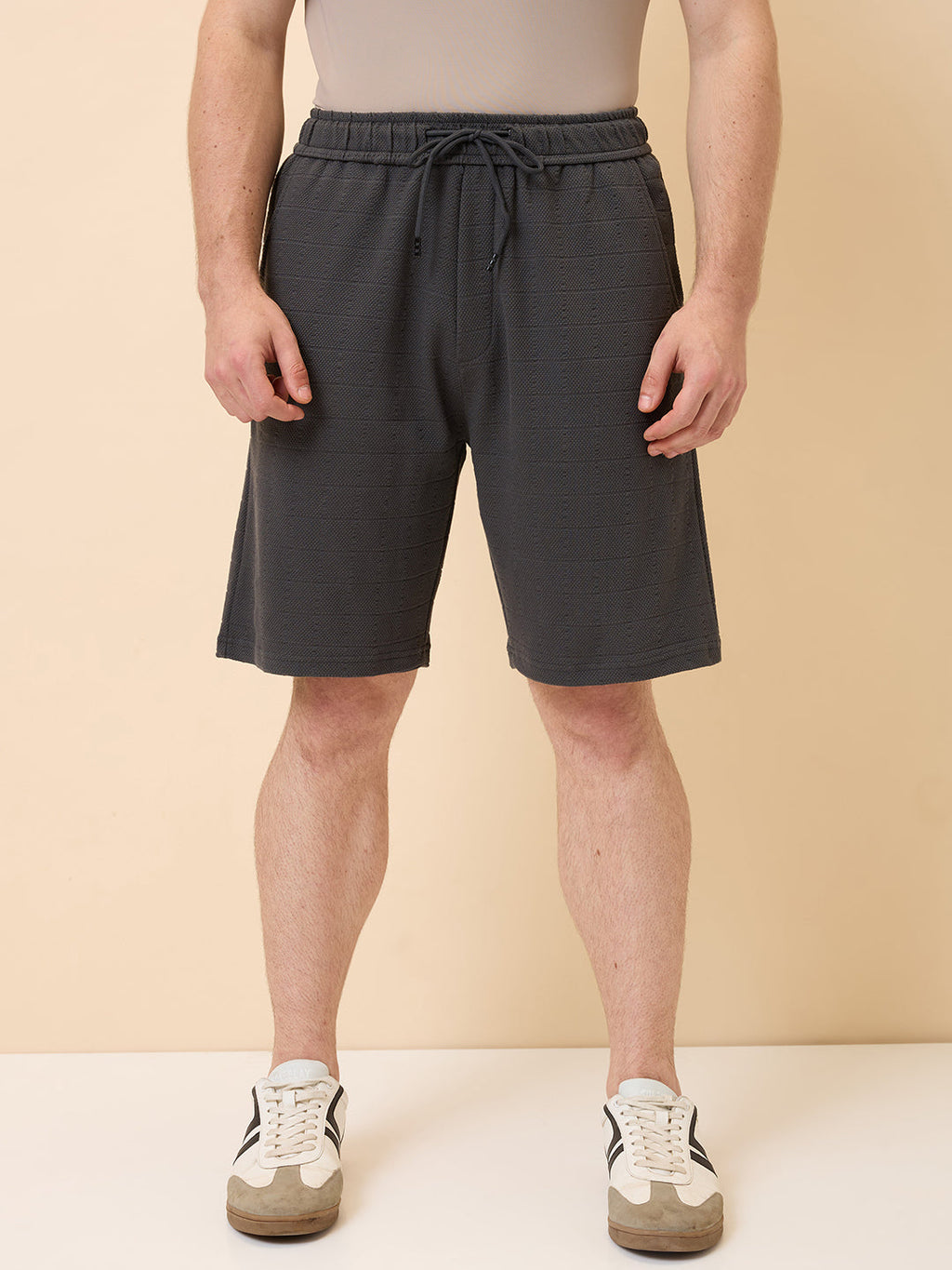 Status Quo |Men's Short - S, M, L, XL, XXL 