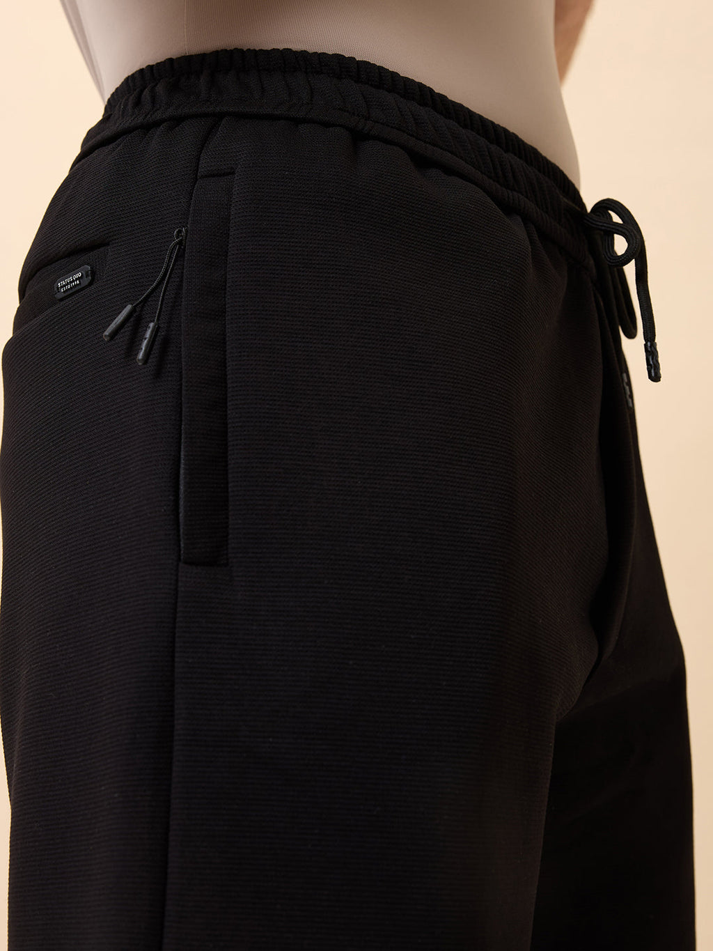 Men's Solid Regular Fit Drawstring Shorts
