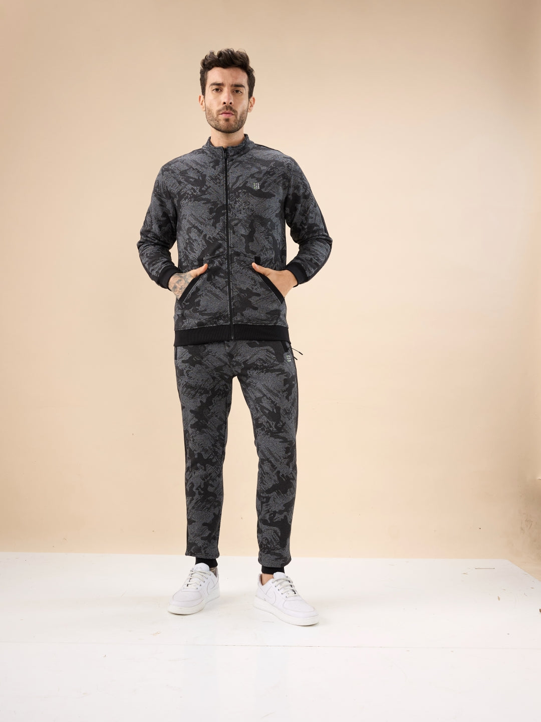Status Quo Men's Printed Regular Fit Tracksuit with Jacket Kangaroo Pockets and Joggers