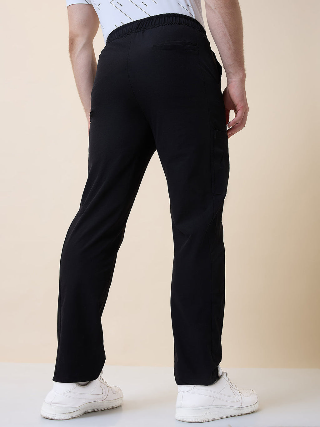 Status Quo Men's Regular Fit Solid Slip-On Track Pant