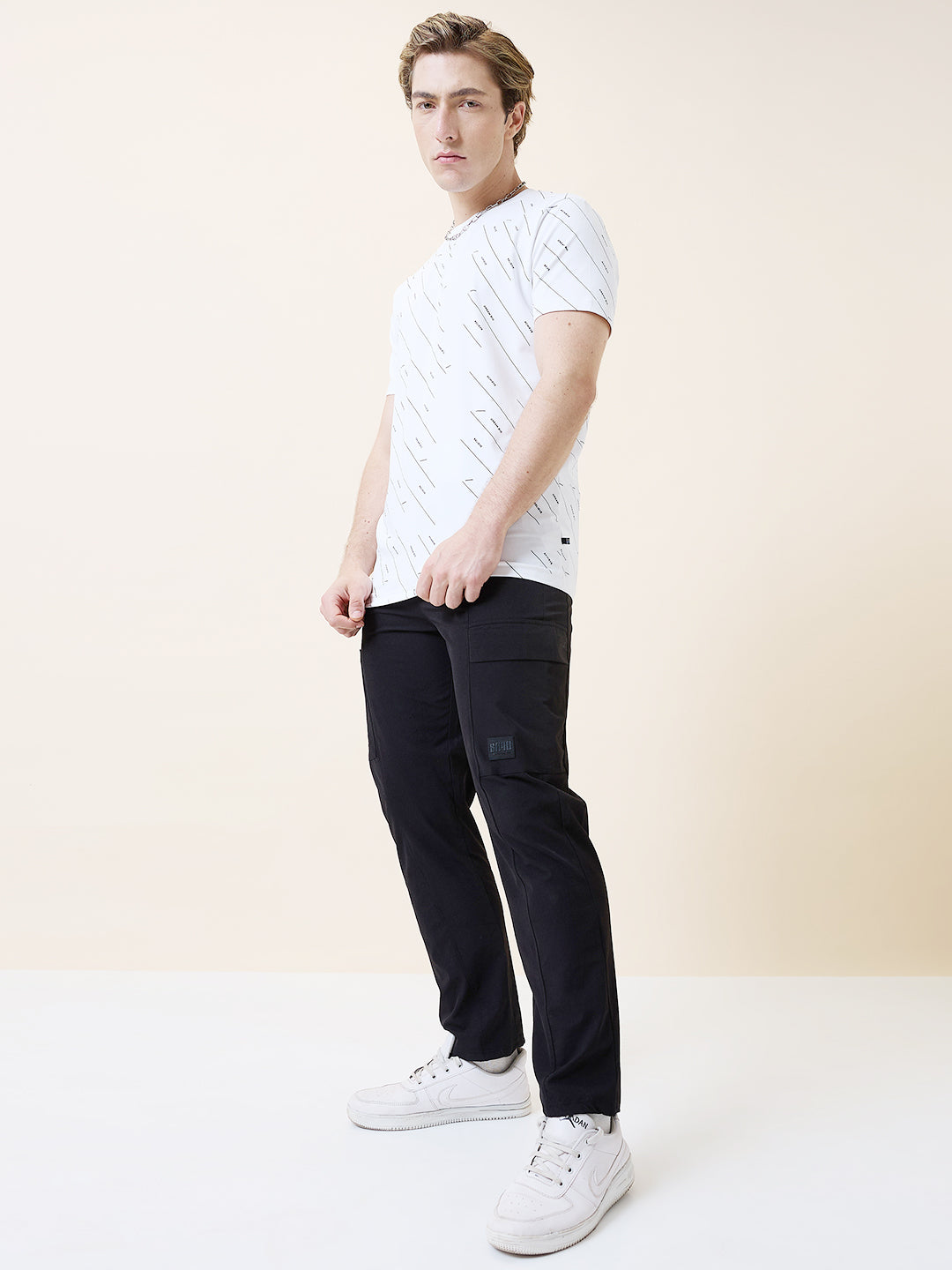 Status Quo Men's Regular Fit Solid Slip-On Track Pant