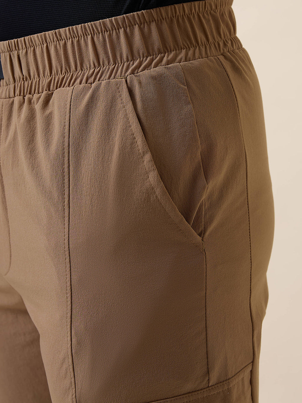 Status Quo Men's Regular Fit Solid Slip-On Track Pant
