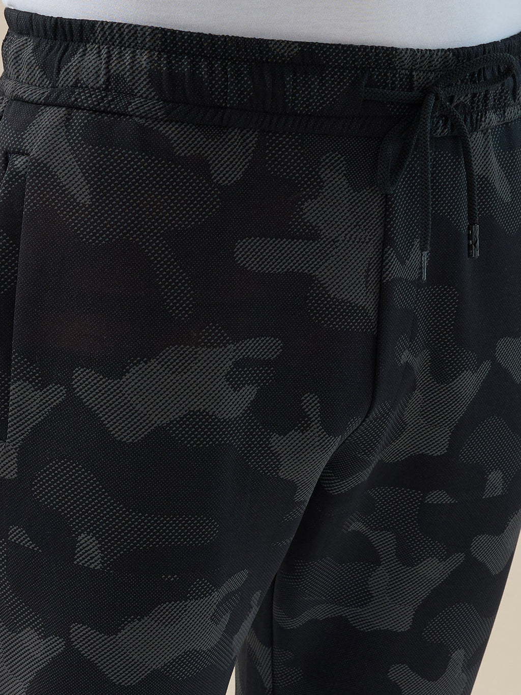 Men's Camouflage Regular Fit Track Pants with Side Zipper Pockets & Drawstring