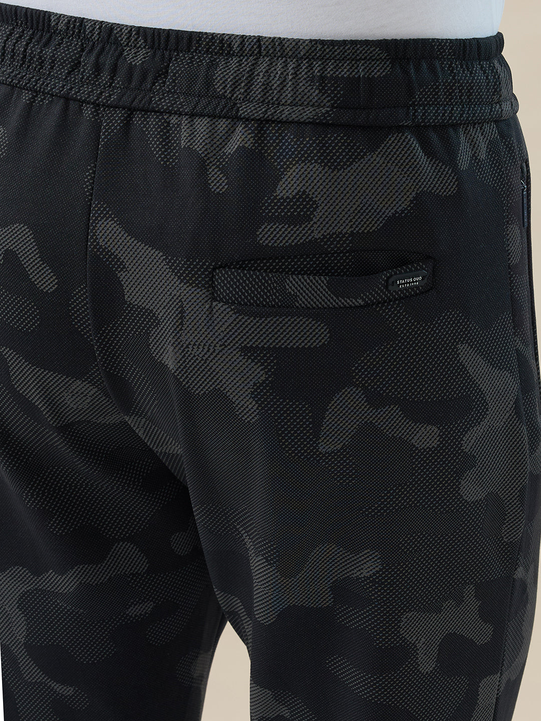 Men's Camouflage Regular Fit Track Pants with Side Zipper Pockets & Drawstring