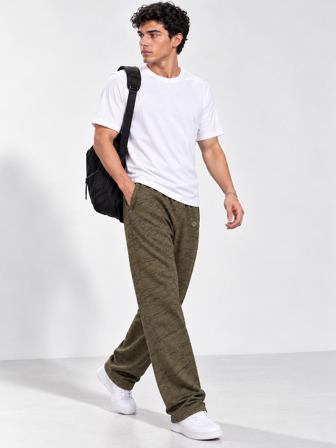Men's Abstract Camouflage Print Regular Fit Cotton-Blend Joggers