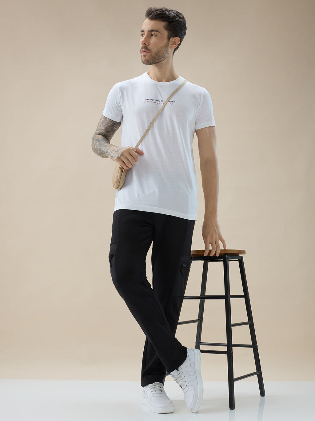 Men's Cut & Sew Regular Fit Drawstring Fleece Track Pant with Side Zipper and Flap Pockets