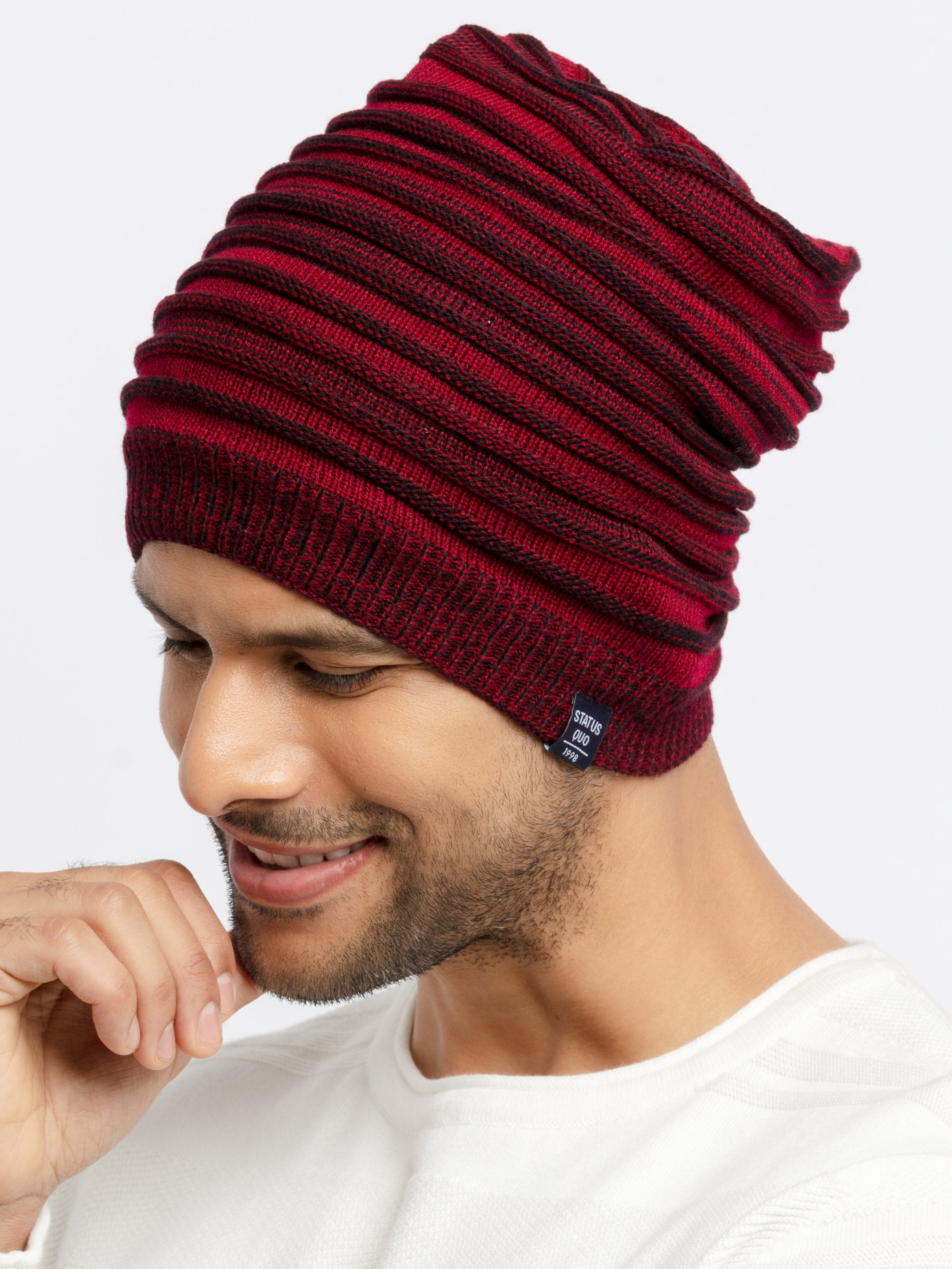 Maroon Mens Knitted Winter Cap