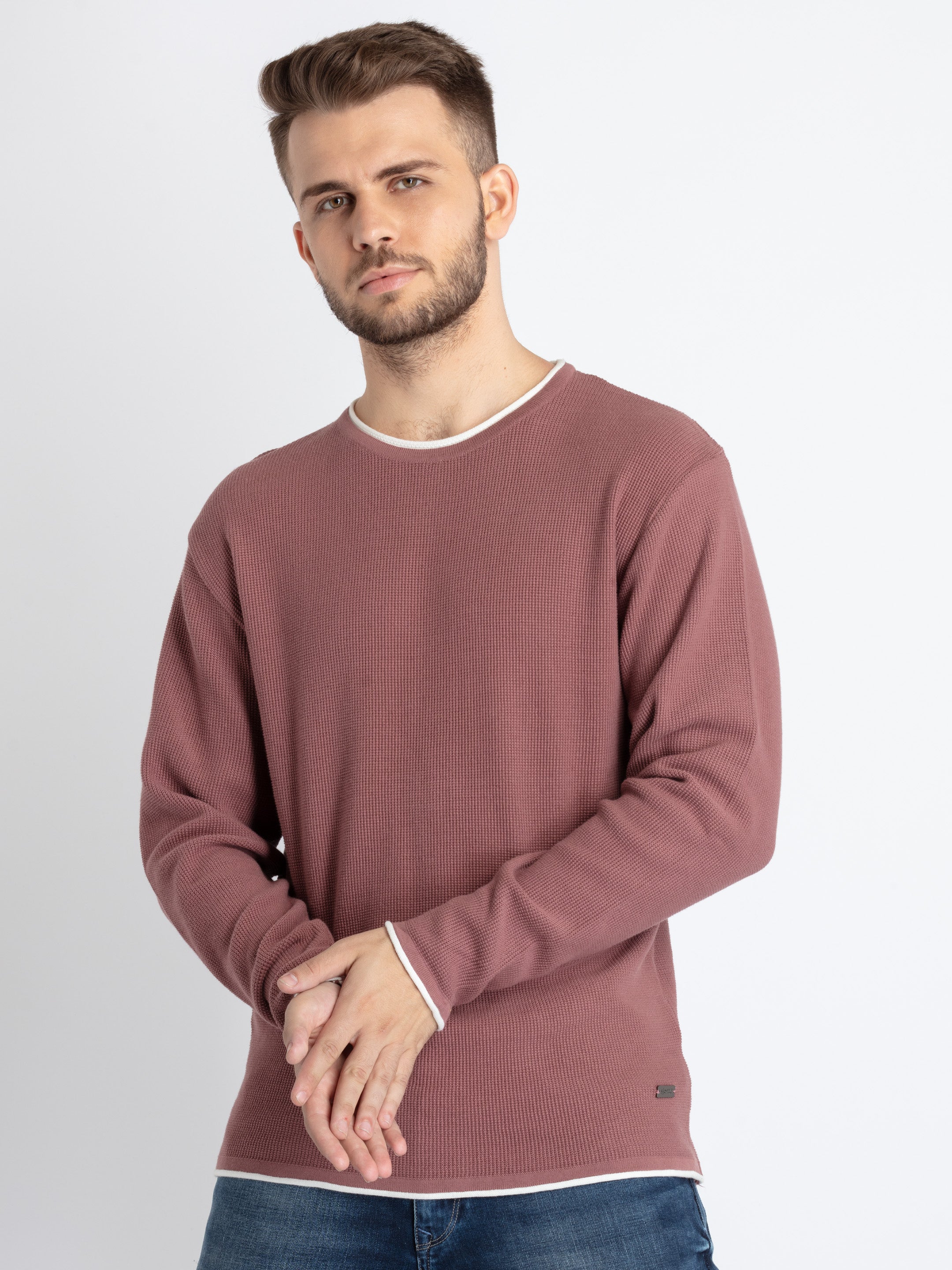 round neck sweater