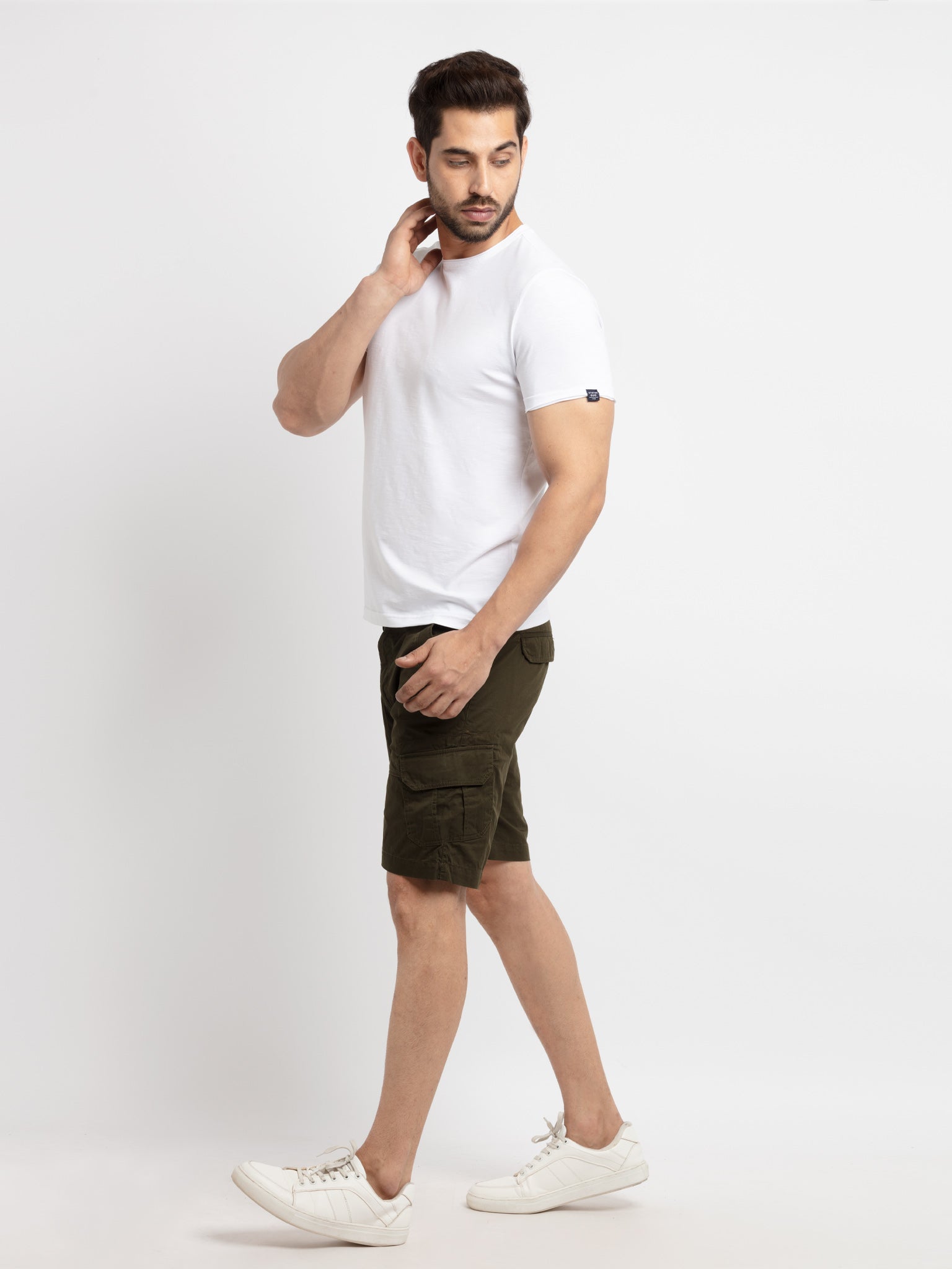 Mens Basic Taperd Fit Round Neck T-Shirt