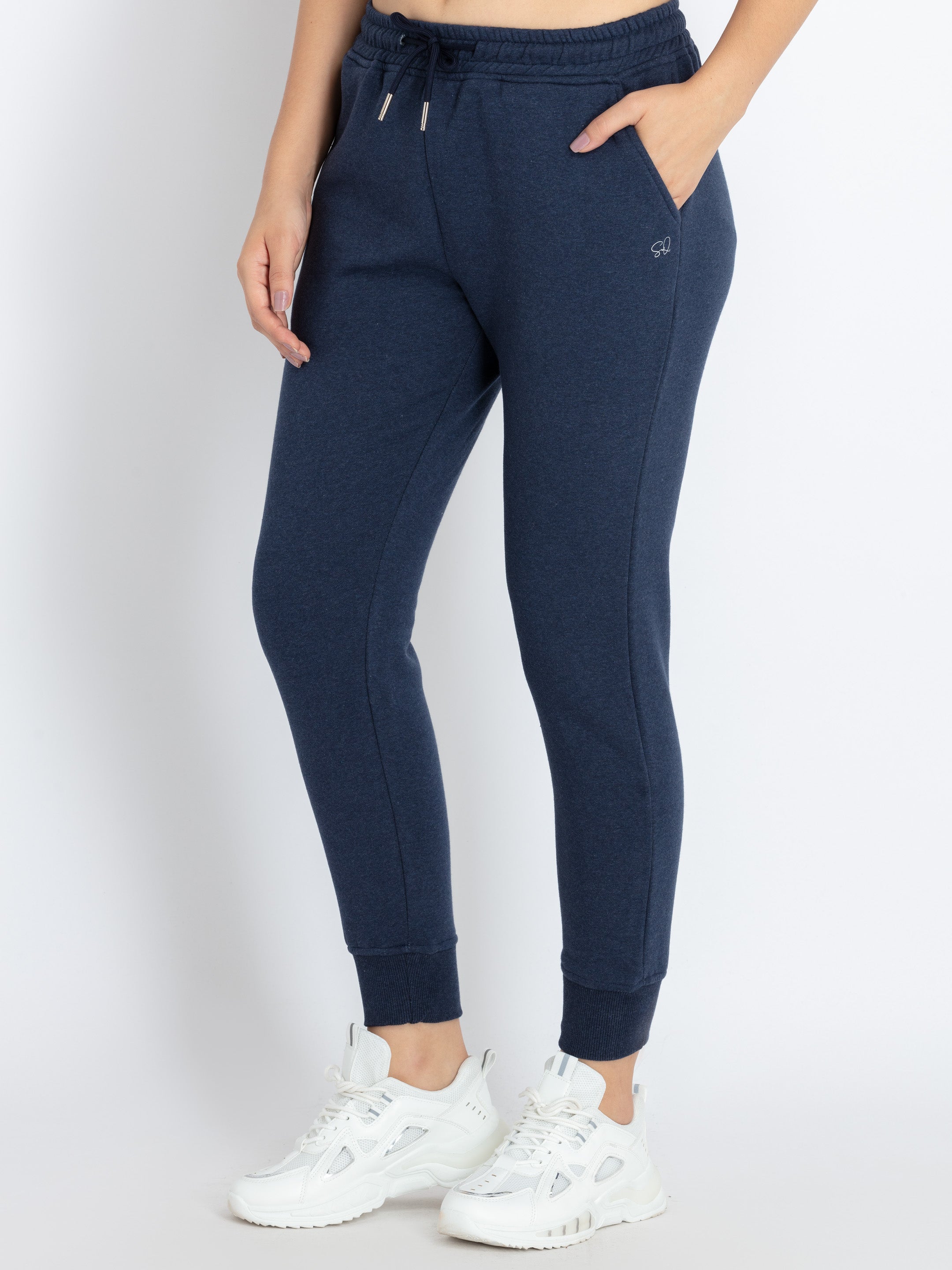 Womens Solid Regular Fit Joggers Secondary image