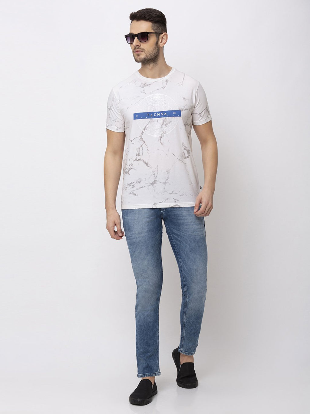 slim fit jeans