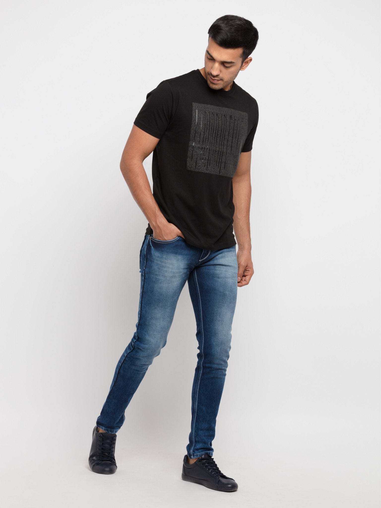 slim fit jeans
