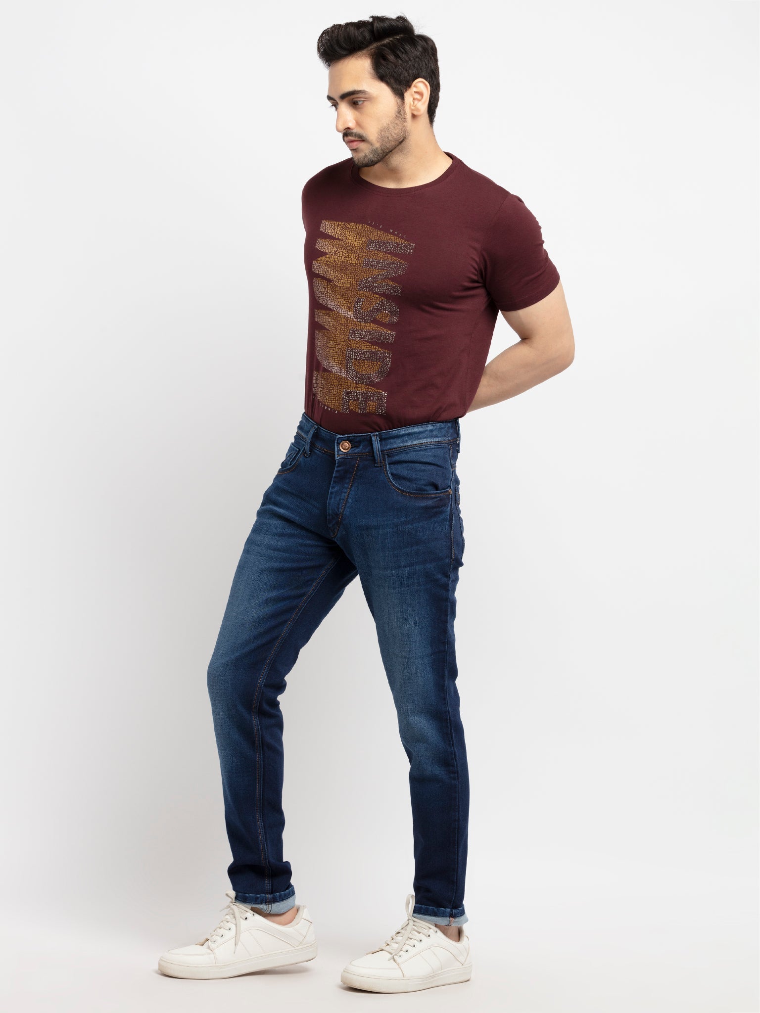 slim fit jeans