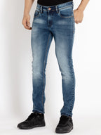 slim fit jeans