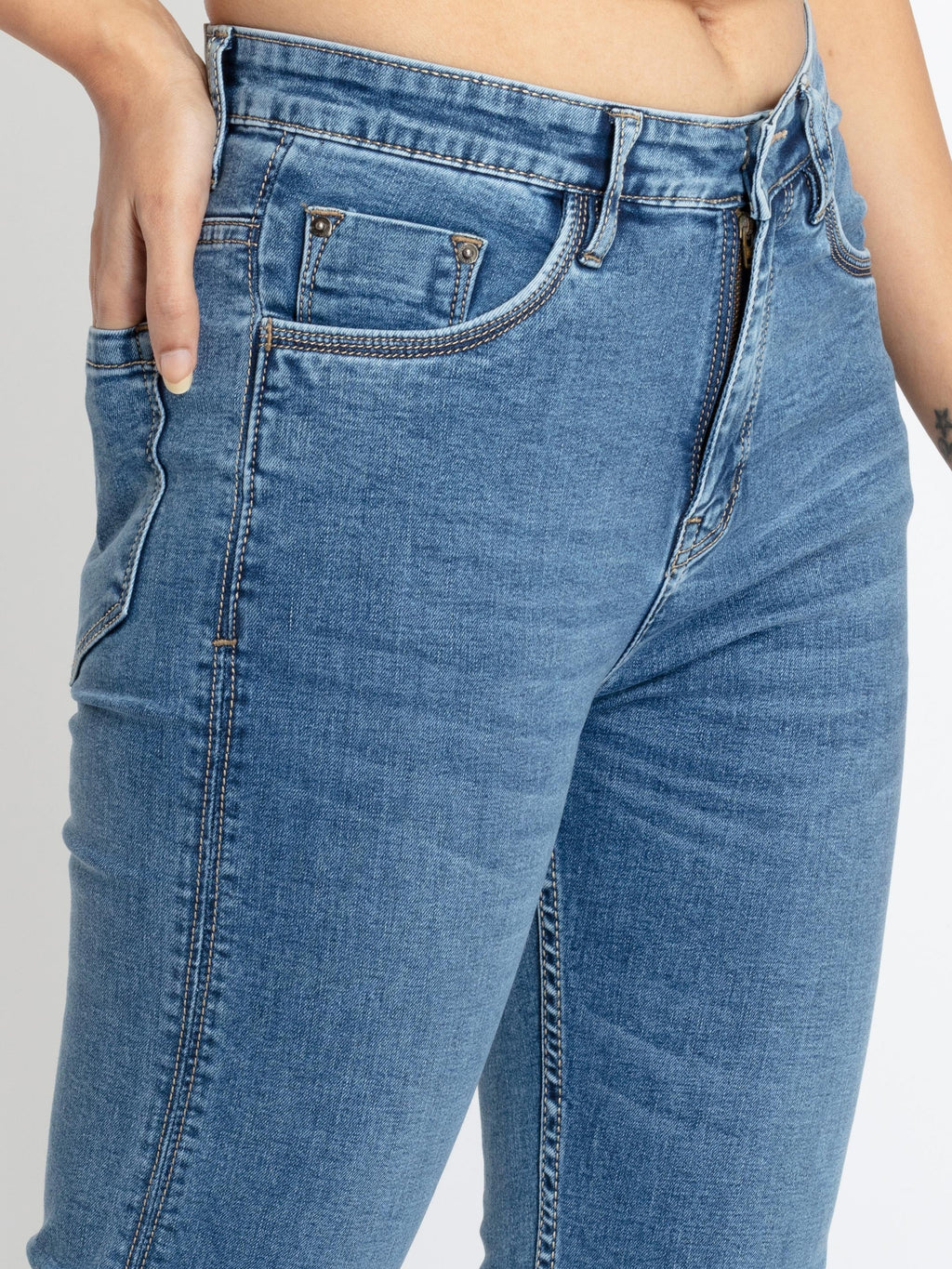 Womens Mid Rise Straight Fit Denim
