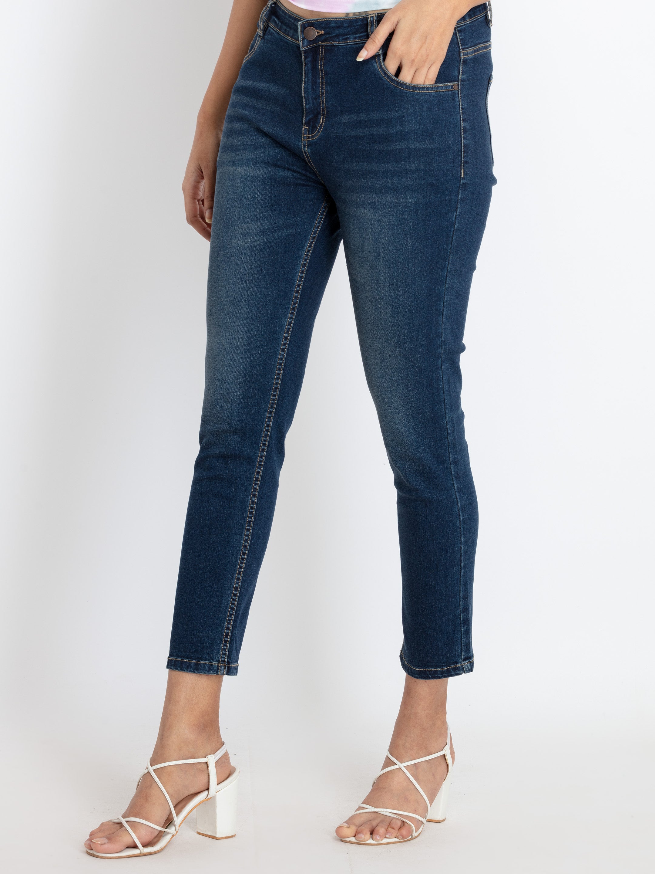 Womens Mid Rise Skinny Fit Denim