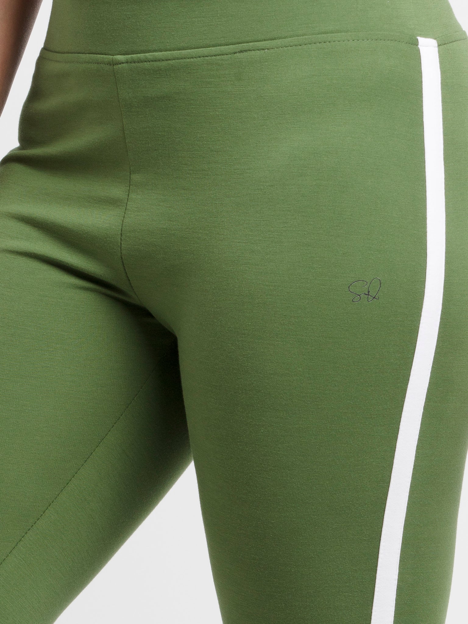 Women Basic Jegging With Side Stripe