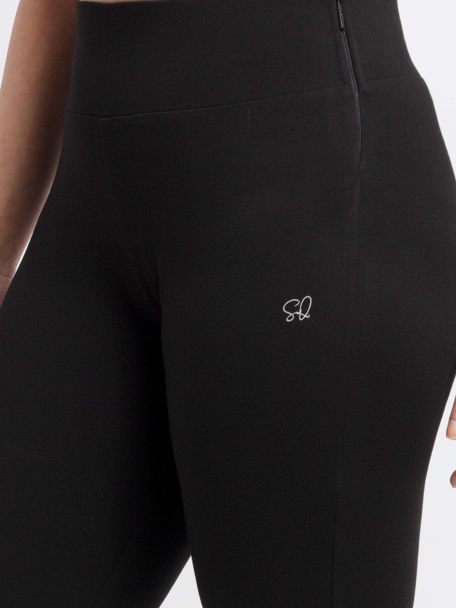 regular fit pants