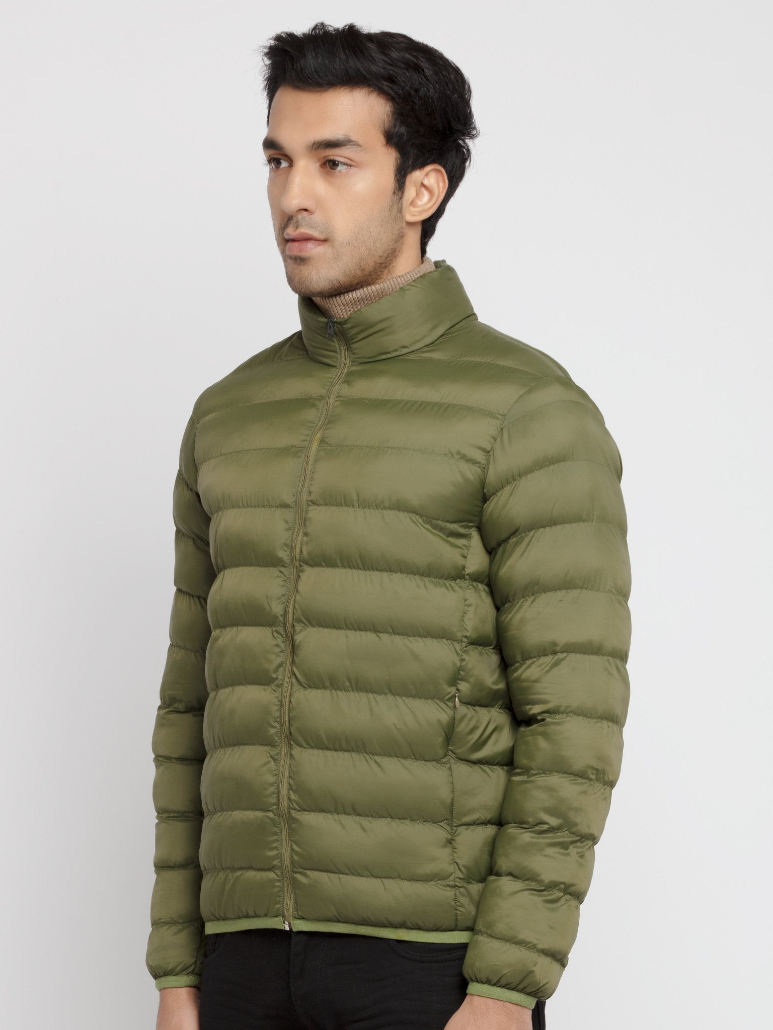 Mens Solid Quilted Jacket With Pouch