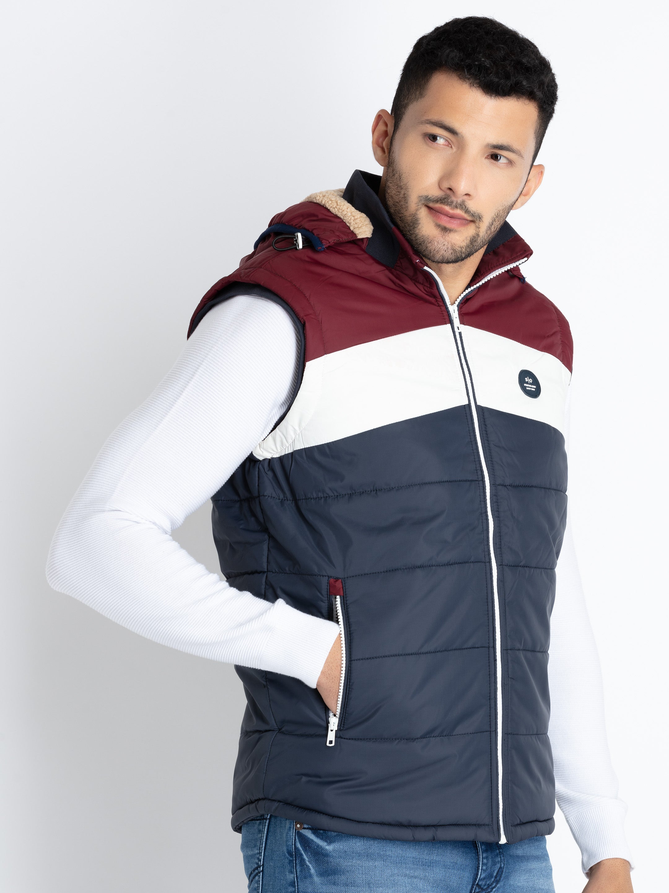 Mens Quilted Sleeveless Hooded Jacket Secondary image