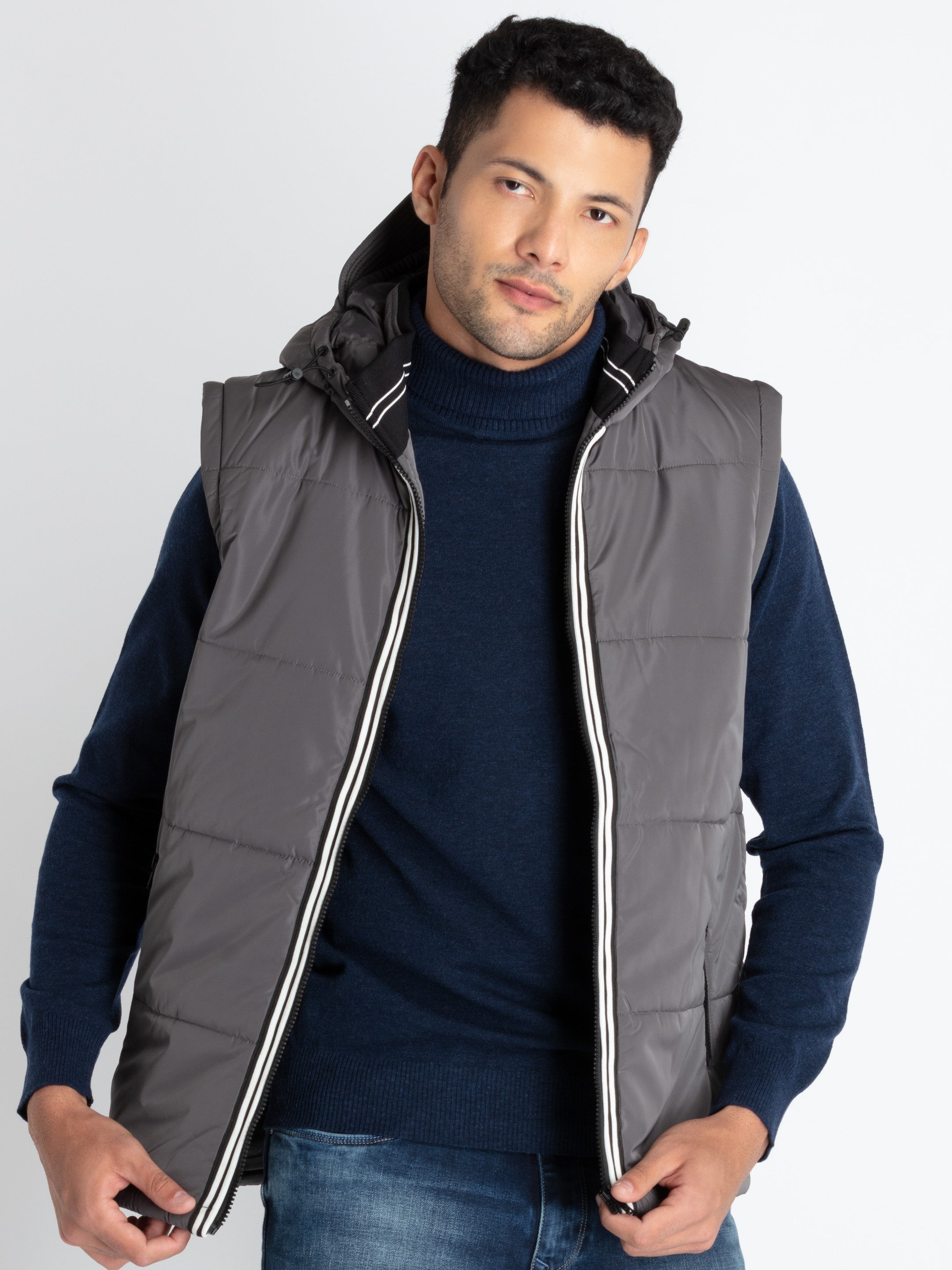Mens Solid Jacket With Detachable Sleeves