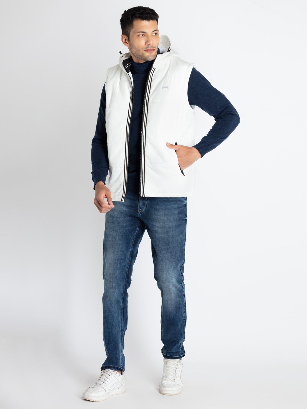Mens Solid Jacket With Detachable Sleeves