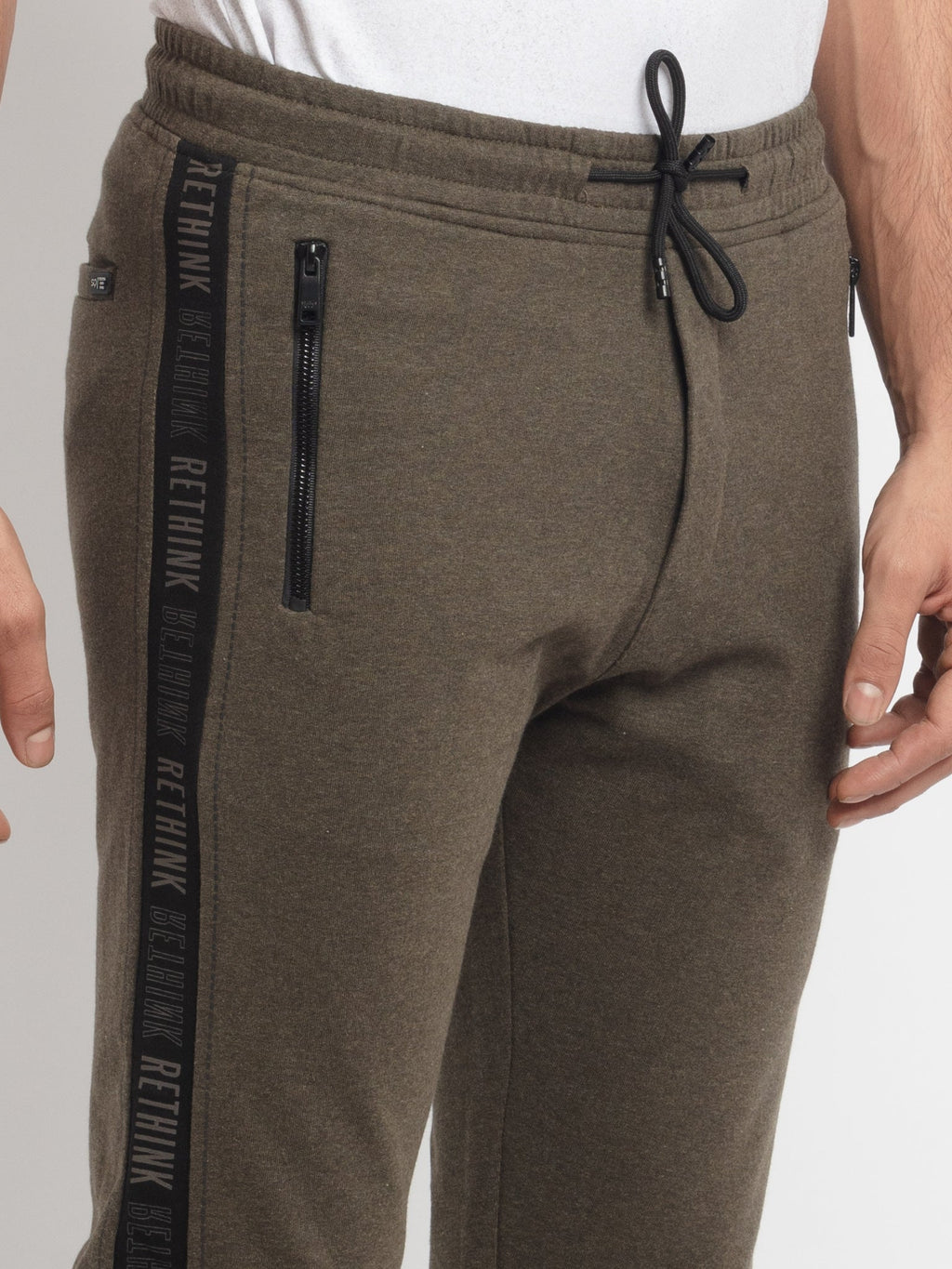 4xl joggers