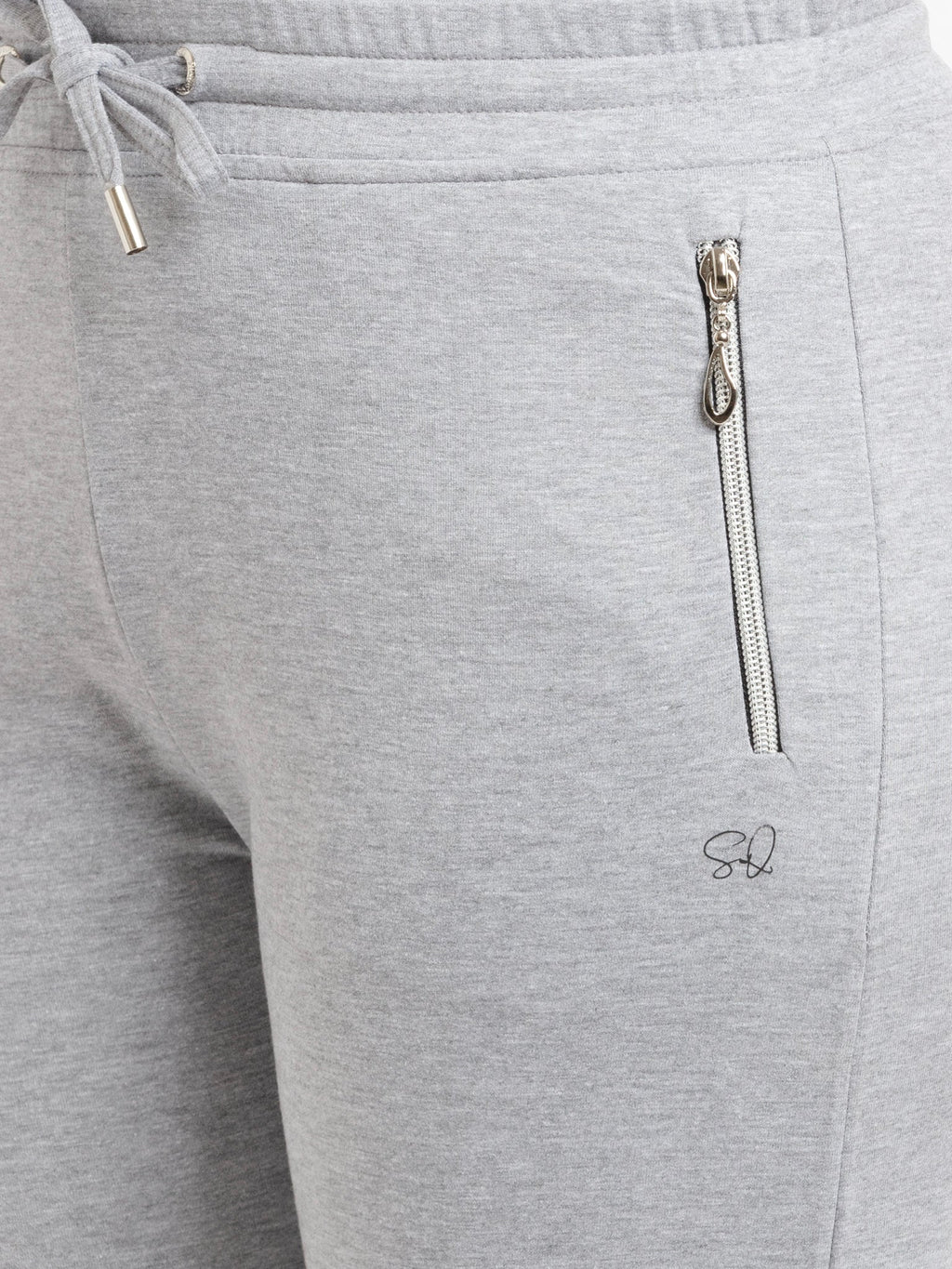 regular fit pants