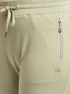 regular fit pants
